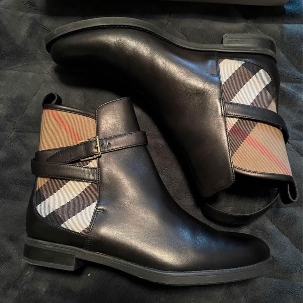 Burberry Boots